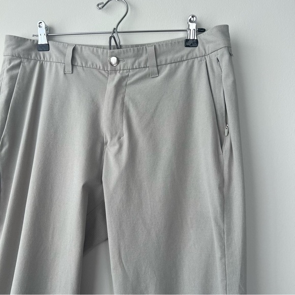 Lululemon Men’s Commission Slim-Fit Ventlight Pants Mojave Tan 34x27 - Picture 4 of 10